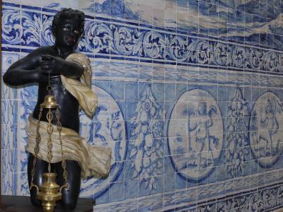 Azulejo tiles in Faro's cathedral